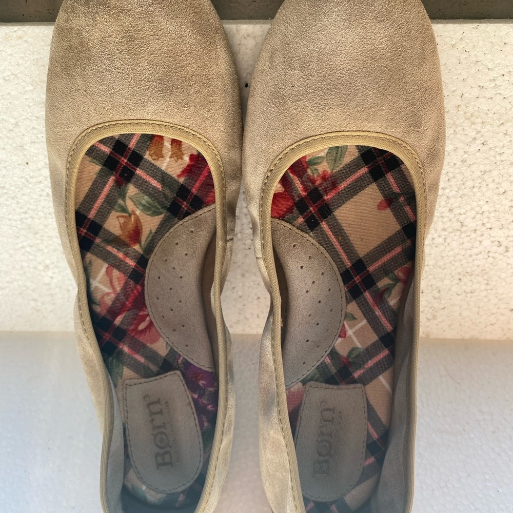 Born Women’s Tan Suede Leather Slip On Ballet Shoes Size 8M - Picture 10 of 14